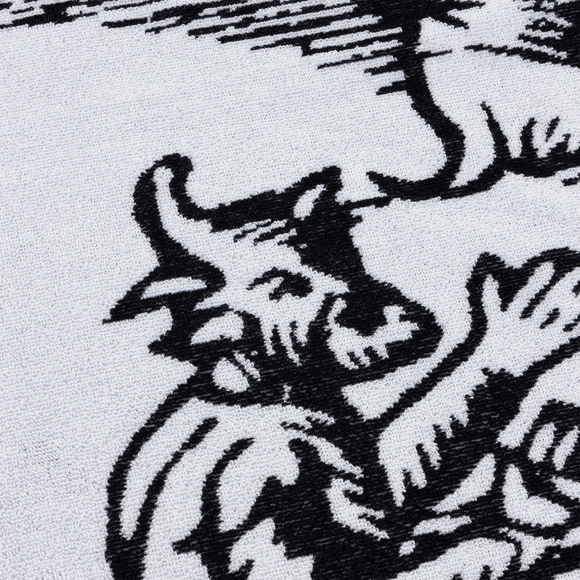 Medieval Players Beach Towel - Black - Image 4